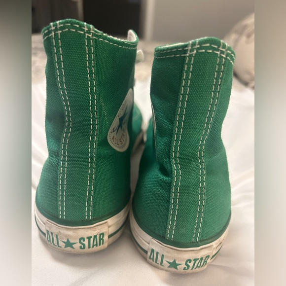 Converse Chuck Taylor All Star in Vibrant Green - Picture 3 of 5